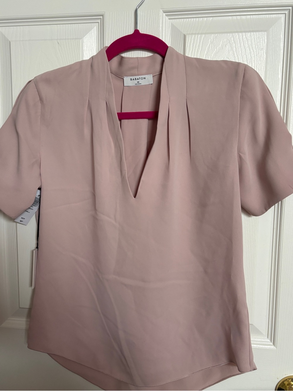 Babaton Blush Pink V-Neck Short Sleeve Blouse